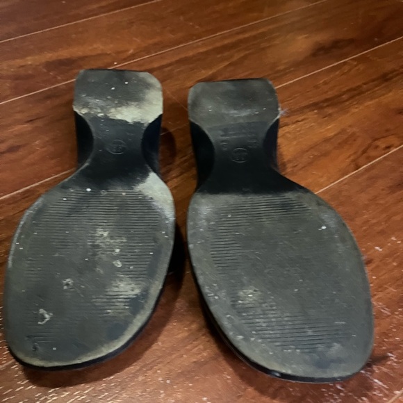 Sandals - Picture 7 of 9